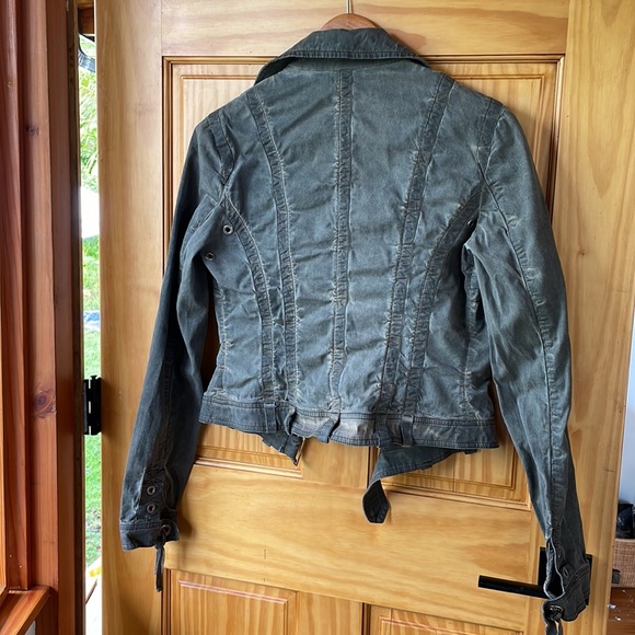 Made in Italy jacket in neutral dark olive green. Grommets, stitching, pockets - Picture 3 of 6